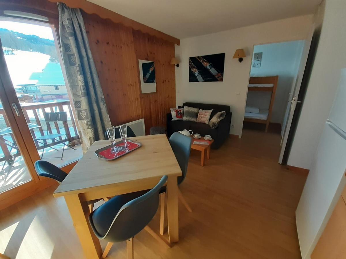 Skis Aux Pieds Dans Un Appartement Cosy Au Coeur Du Queyras Molines-en-Queyras Exteriér fotografie